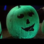 Glowing Pumpkins – Cool Halloween Science