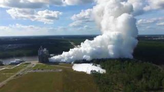 NASA Tests RS-25 Flight Engine for Space Launch System