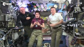 Happy New Year from the ISS (English)