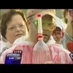 Mentos Diet Coke Geyser with 200 Teachers