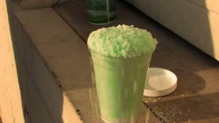 Leprechaun Green Insta-Snow – The Leprechaun Trap