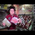 Una merenda sana nello spazio