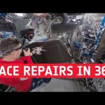 Space repairs in 360° | Cosmic Kiss