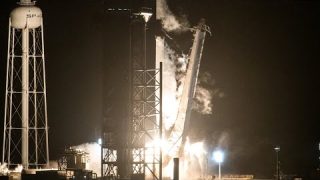 Watch SpaceX Launch Science and Supplies to the Space Station