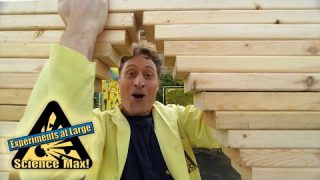 Science Max | How to Build a Doorway in a Wall | Mini Max