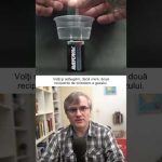 Din ce este formată apa?