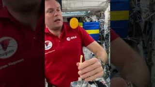 How to drink orange juice in space (Fun way)🧃 #shorts