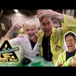 🏊🏼 MAKING A SLIME POOL + More Experiments at Home | SCIENCE MAX | NEW COMPILATION